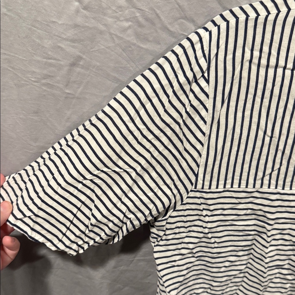 Pull&Bear Monochrome Striped Short Sleeve Top - Picture 6 of 8